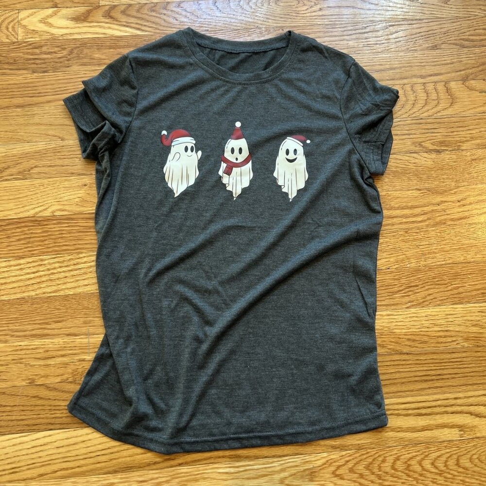 (QTY 3 available) NEW Christmas Ghost Santa Hat T-Shirt - Halloween *super soft*